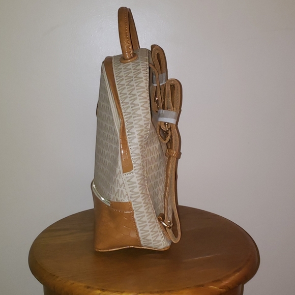 *NWT* MILAN Mini Backpack - Picture 4 of 5